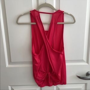 Athleta essence tank top in pink